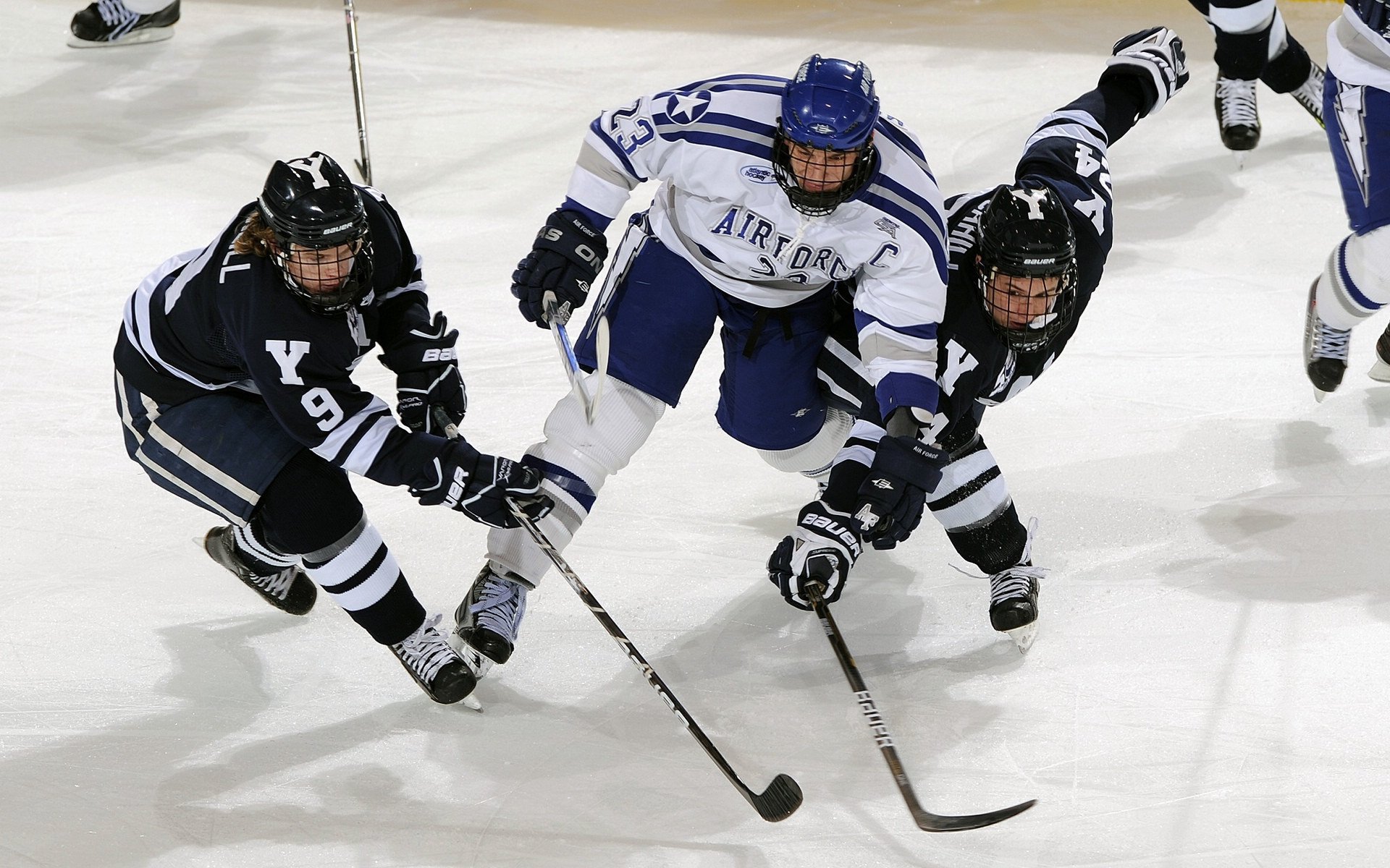 爱游戏在线登录入口-美洲杯绝杀瞬间：逆境中的勇者最终胜出，美洲杯决赛120分钟